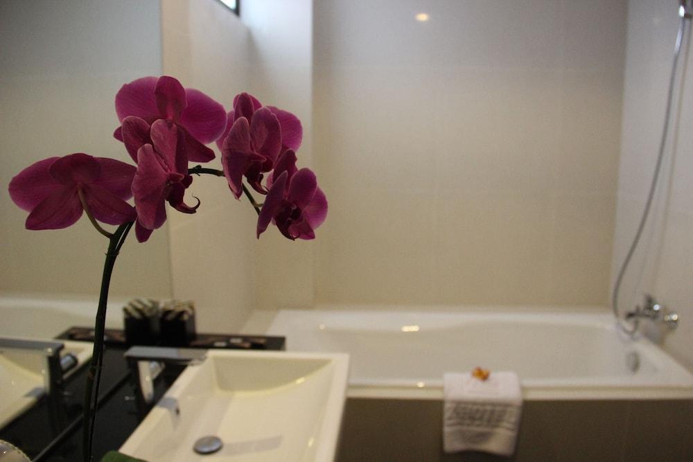 Ping Hotel Seminyak Bali Exterior foto