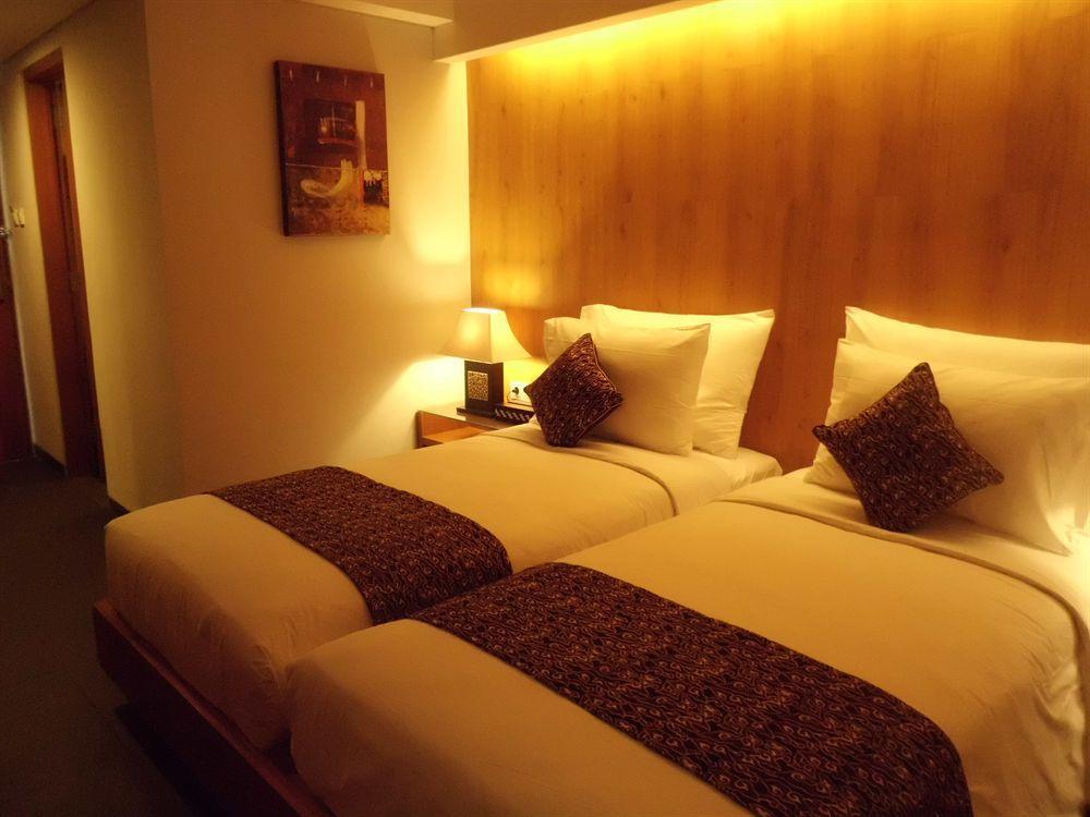 Ping Hotel Seminyak Bali Exterior foto
