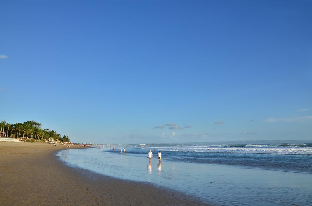 Ping Hotel Seminyak Bali Exterior foto